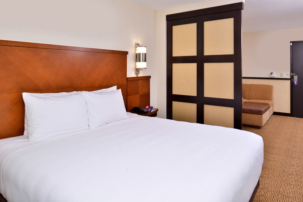 Hyatt Place Dulles Airport - East Herndon
